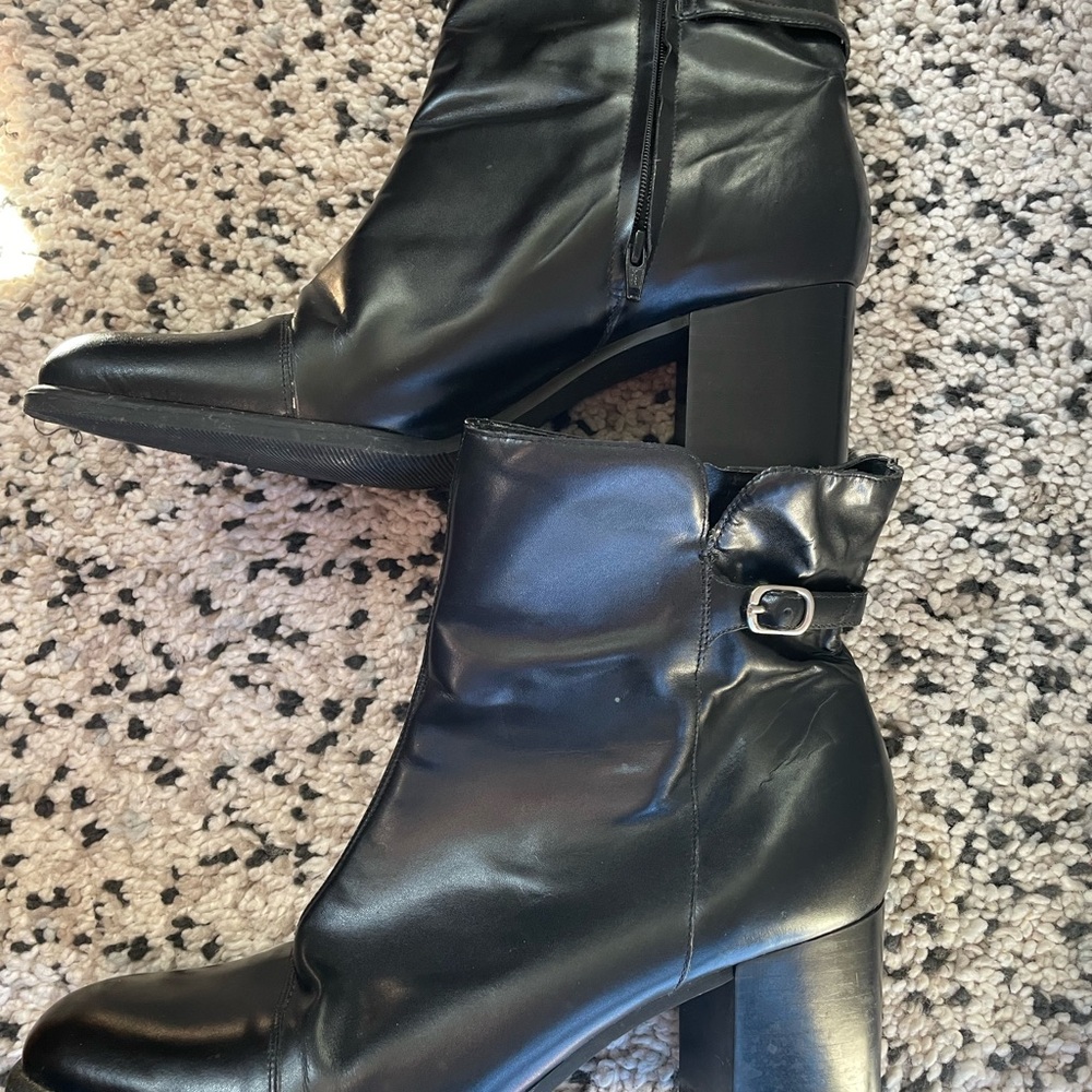 Calico Women's Black Leather Block Heel Ankle Boots